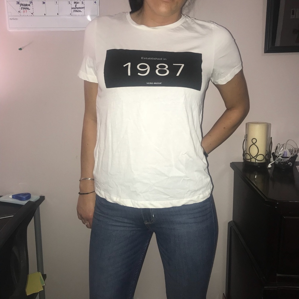 Vero moda 1987. Graphic t size M